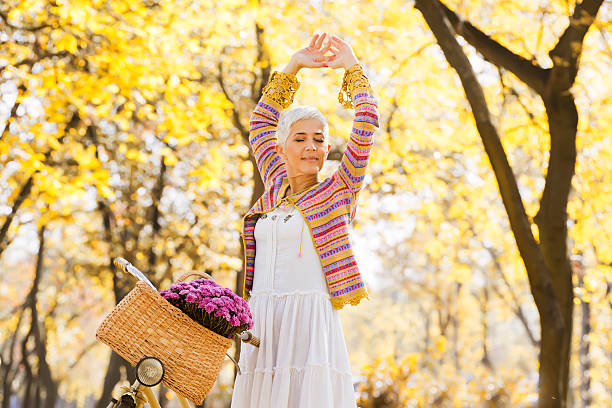 istock Relaxation with bike at nature 471921543