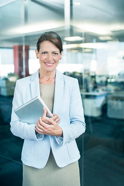 istock Mature business woman 471927091