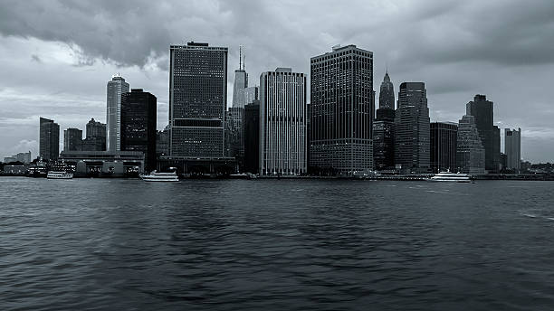 istock New York City-Brooklyn bridge-Cruise view 471927695