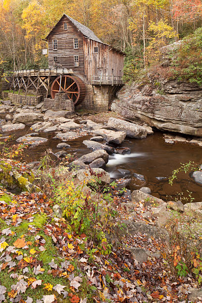 istock Glade Creek Grist Mill in Autumn 471928143