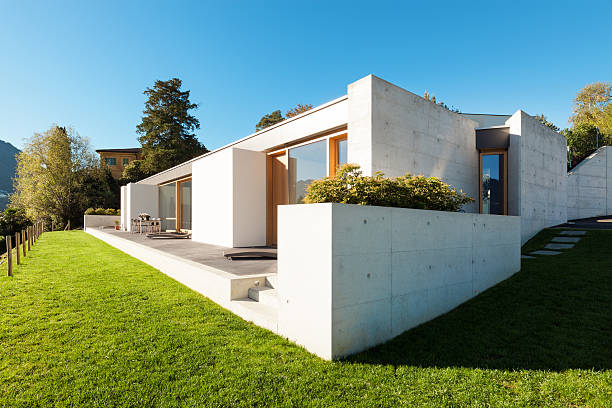 istock Beautiful modern house in cement 471933721