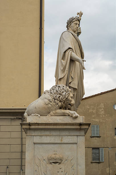 istock Marble monument of Arezzo 471934388