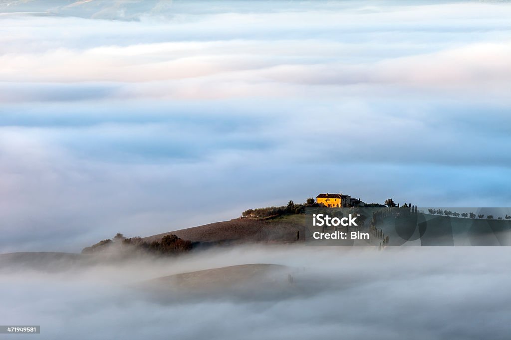 안개 풍경, Tuscany, 이탈리아 - 로열티 프리 0명 스톡 사진