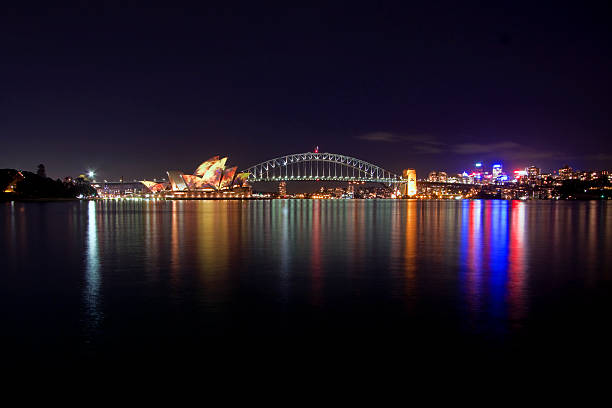 puerto de sydney - sydney opera house sydney harbor opera house bright fotografías e imágenes de stock