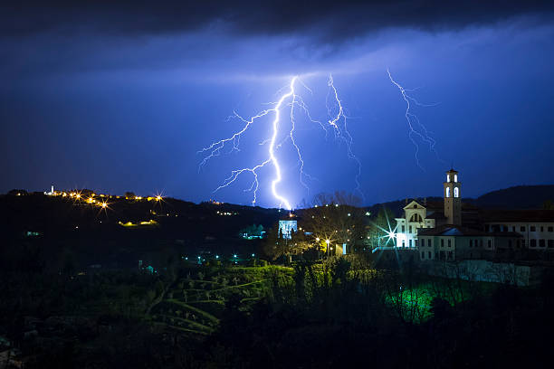 雷階段修道院 - thunderstorm storm lightning illuminated ストックフォトと画像