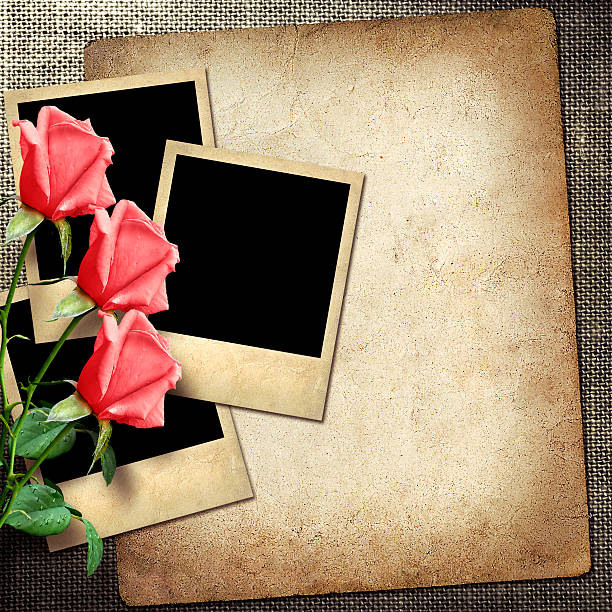 istock Polaroid-style photo on a linen background with red roses 471963121