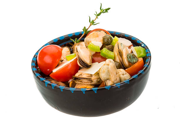 mussells салат - mussells стоковые фото и изображения