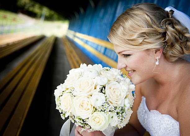 istock Wedding outdoor portraits 471978729