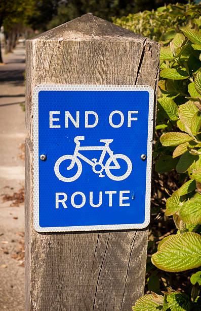 istock Sign at the end of a cycle route 471980612
