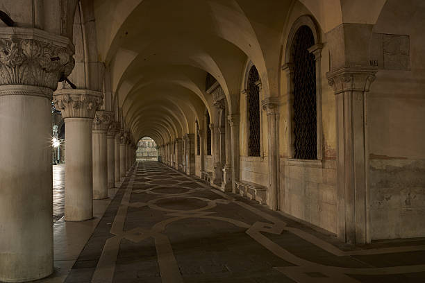 istock The Light of Venice Long exposure By Night. 471982855