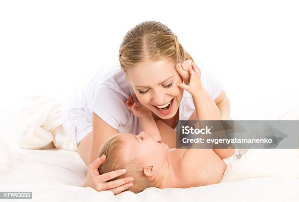 행복함 부품군 엄마와 아기 즐거운 게임하기 2명에 대한 스톡 사진 및 기타 이미지 - 2명, 가족, 건강한 생활방식