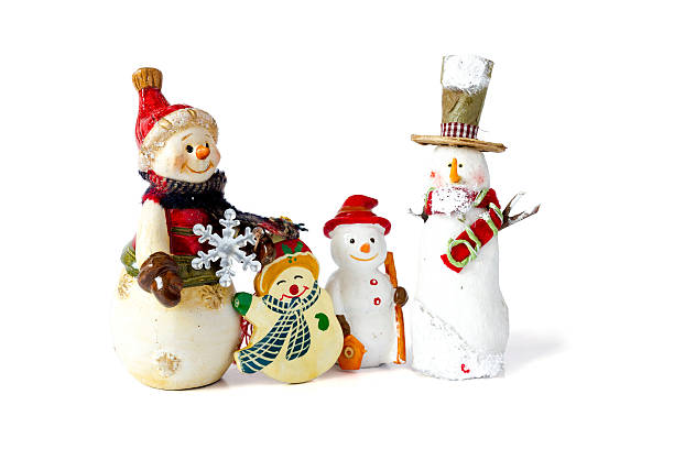 istock Christmas snowmen family 471997217