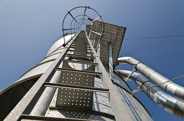 perspetiva pessoal - personal perspective vanishing point diminishing perspective staircase imagens e fotografias de stock