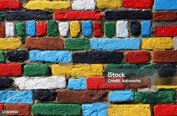 Multicolored Brick Wall Stockfoto en meer beelden van Street art - Street art, Achtergrond - Thema, Muur