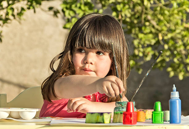 istock Little girl 472023571
