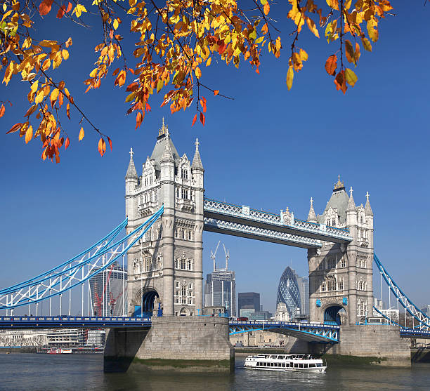 istock Famous Tower Bridge in Autumn, London, England 472025417