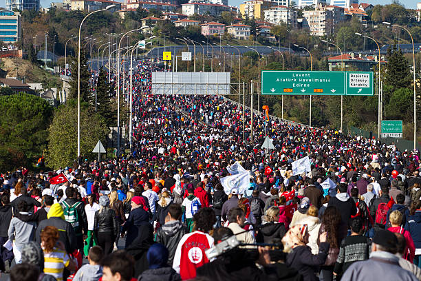 35 th istambul eurasia maratona - healthy lifestyle turkey sport marathon - fotografias e filmes do acervo