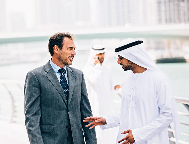 istock Emirati outdoors business meeting 472031788