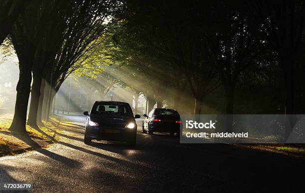 Silhueta De Manhã De Tráfego - Fotografias de stock e mais imagens de Aldeia - Aldeia, Amanhecer, Ao Ar Livre