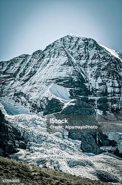 Mönch Il Vertice Del Bernese Alpiv - Fotografie stock e altre immagini di Alpi - Alpi, Alpi Bernesi, Ambientazione esterna