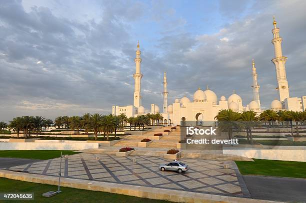 Gran Mezquita Sheik Zayed Abu Dhabi Foto de stock y más banco de imágenes de Abu Dabi - Abu Dabi, Aire libre, Arquitectura