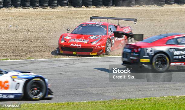 Ferrari 458 Italia Arresta In Modo Anomalo Di Auto Da Corsa - Fotografie stock e altre immagini di Ferrari