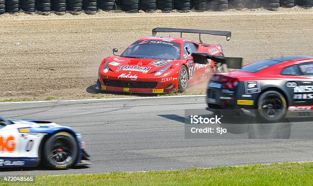 Ferrari 458 Italia Гоночный Автомобиль Разбивающихся — стоковые фотографии и другие картинки Ferrari