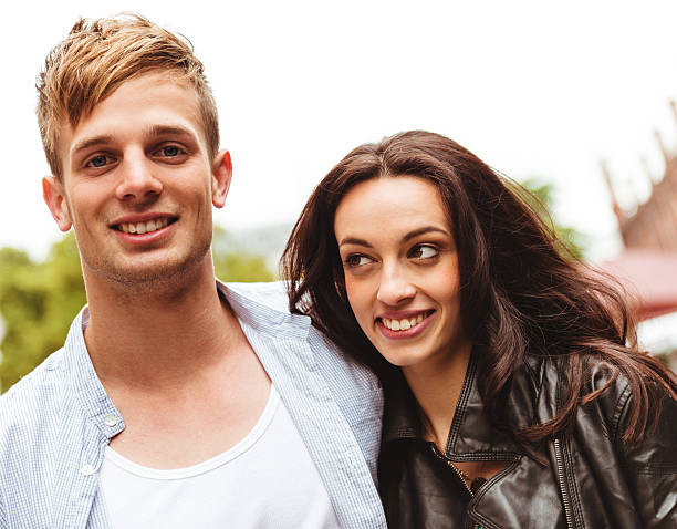 istock heterosexual couple on the street 472059809