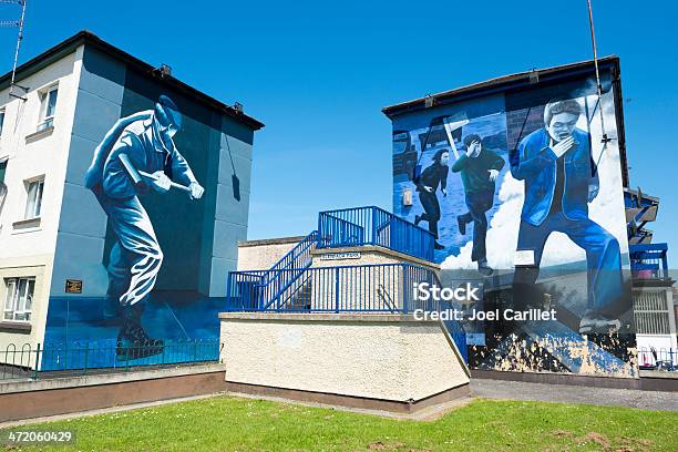 Apartments And Murals In Derry Northern Ireland Stock Photo - Download Image Now - Derry - Northern Ireland, Mural, Apartment