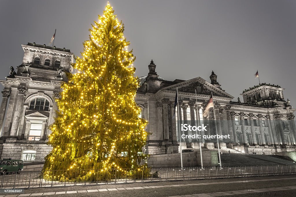 Weihnachten-Reichstag in Berlin - Lizenzfrei Baum Stock-Foto