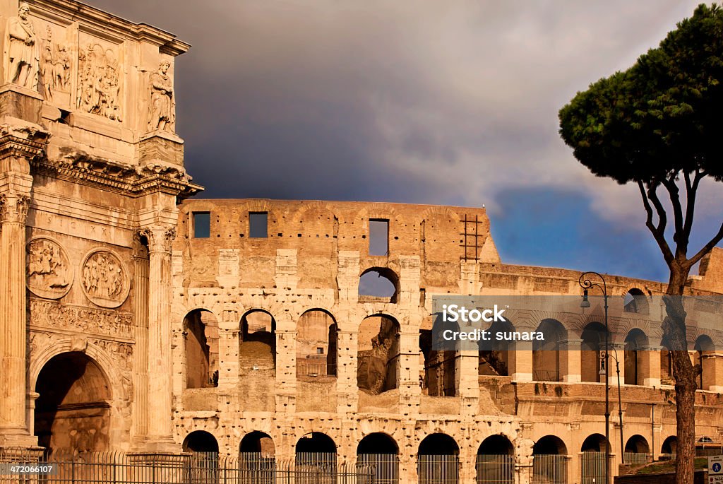 Colosseum 로마에서 - 로열티 프리 콜로세움 스톡 사진