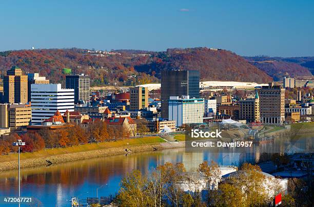 Cityscape Of Charleston West Virginia In Autumn Stock Photo - Download Image Now - West Virginia - US State, Charleston - West Virginia, Urban Skyline