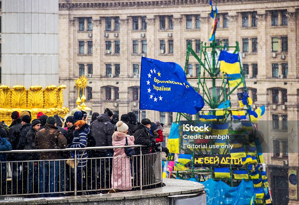 Reuniones para la construcción europea en el centro de la ciudad de Kiev - Foto de stock de Bandera libre de derechos