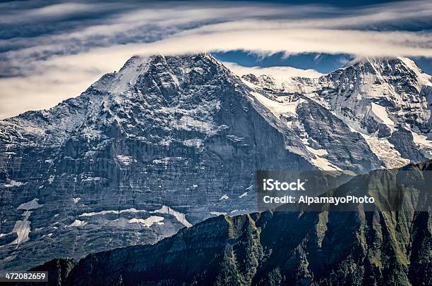 Montagne Del Bernese Alpi Monte Eiger E Mönch - Fotografie stock e altre immagini di Monte Eiger - Monte Eiger, Facciata Nord del Monte Eiger, Alpi