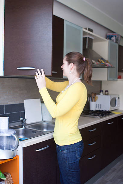 istock Attractive girl on the kitchen 472085573