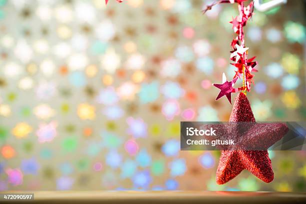 Estrelas De Fundo - Fotografias de stock e mais imagens de Abstrato - Abstrato, Arte, Cultura e Espetáculo, Bola de Árvore de Natal