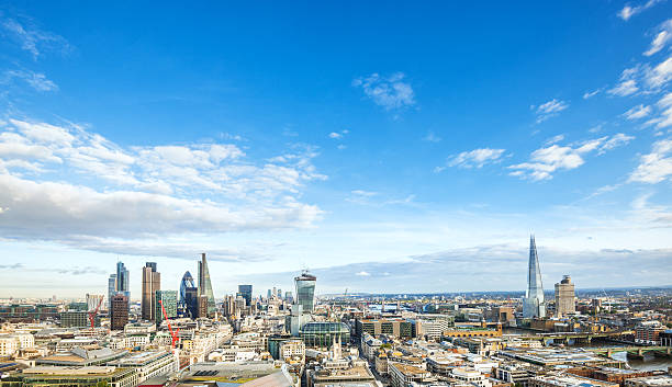 런던 스카이라인 - crane skyline uk tower of london 뉴스 사진 이미지