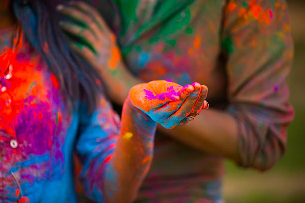 istock Detail of hand at Holi 472095200