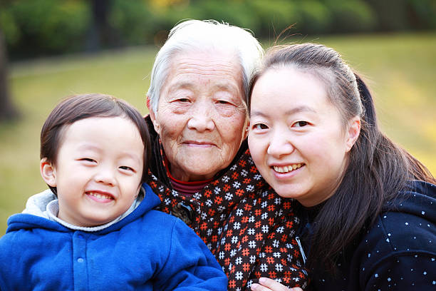 istock Happy Asian family 472096901