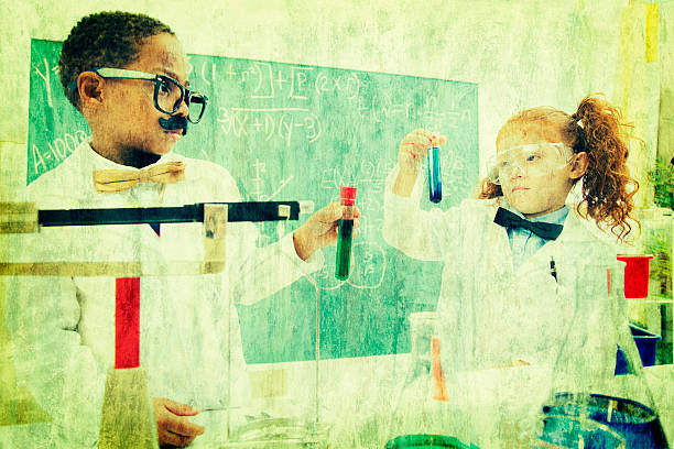 la educación: young nerd científicos en el laboratorio hacer experimentos. - child back to school mustache african ethnicity fotografías e imágenes de stock