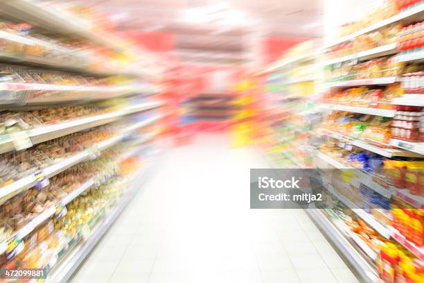 Foto de Supermercado Aisle e mais fotos de stock de Colorido - Colorido, Comprar, Comércio - Consumismo