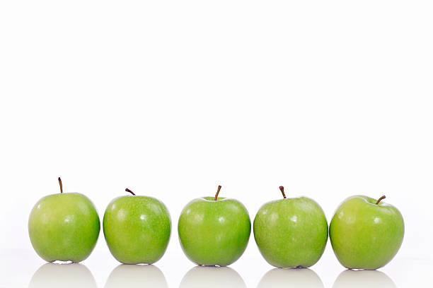 istock Pile of Fresh Green Apples 472102067