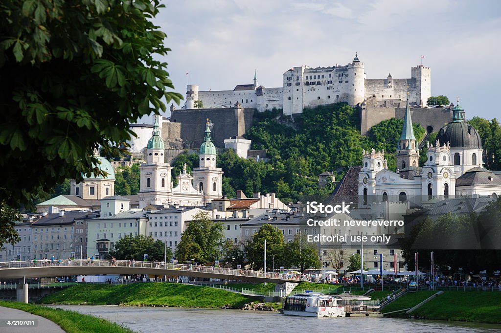 Vista a la ciudad de Salzburgo, Austria - Foto de stock de Agua libre de derechos