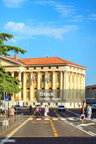 Photo libre de droit de Vérone Italie banque d'images et plus d'images libres de droit de Affluence - Affluence, Antiquité romaine, Architecture