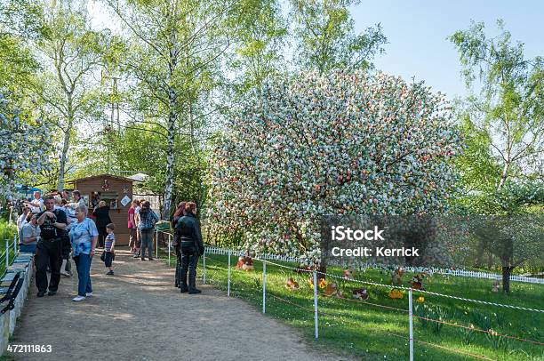 Easteregg Tree Eierbaum Mit 9800 Eiern Saalfelddeutschland Stockfoto und mehr Bilder von Baum