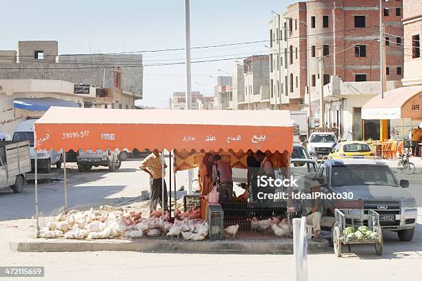 Vendedor Na Kairouancity In Tunisia - Fotografias de stock e mais imagens de Adulto - Adulto, Alfabeto, Animal