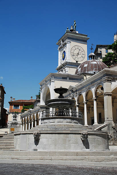 istock Loggia di San Giovanni with Foreground Fountain 472116726
