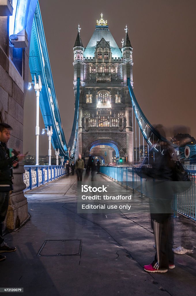 Ночной вид на Тауэрский мост в Лондоне, Англия - Стоковые фото Лондон - Англия роялти-фри