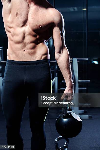 Bodybuilder - Fotografias de stock e mais imagens de Abdómen Humano - Abdómen Humano, Adulto, Atividade