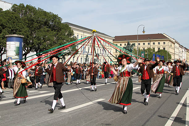 group heimat- und volkstrachtenverein with a ribbon circle oktoberfest - oktoberfest bildbanksfoton och bilder